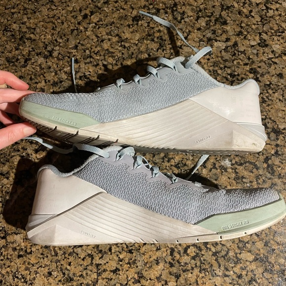 Nike Metcon size 8 - barely worn, in excellent condition! - Picture 3 of 3